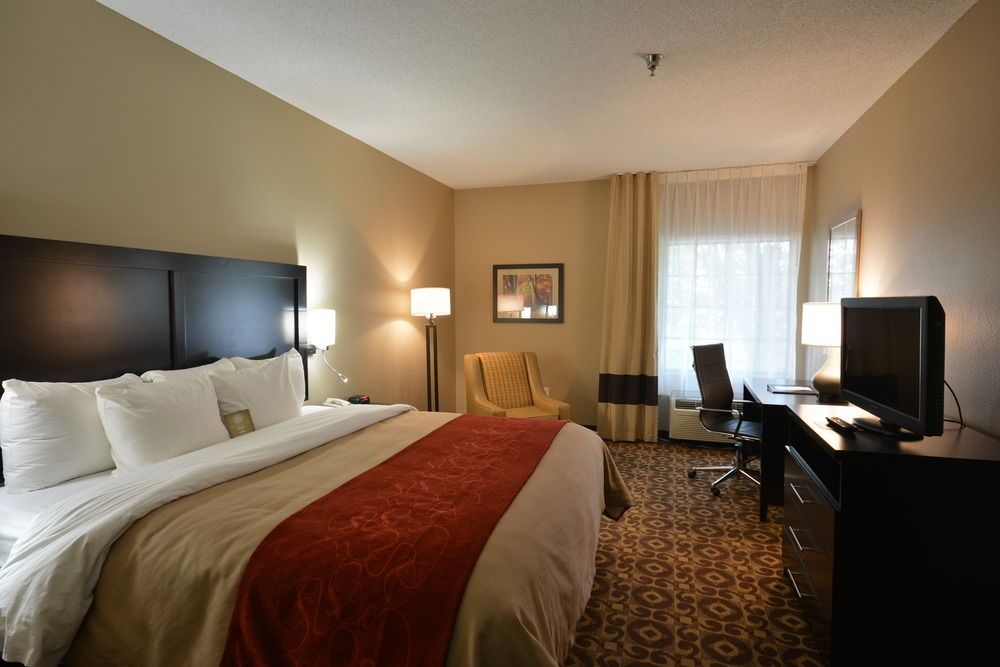 Comfort Inn & Suites