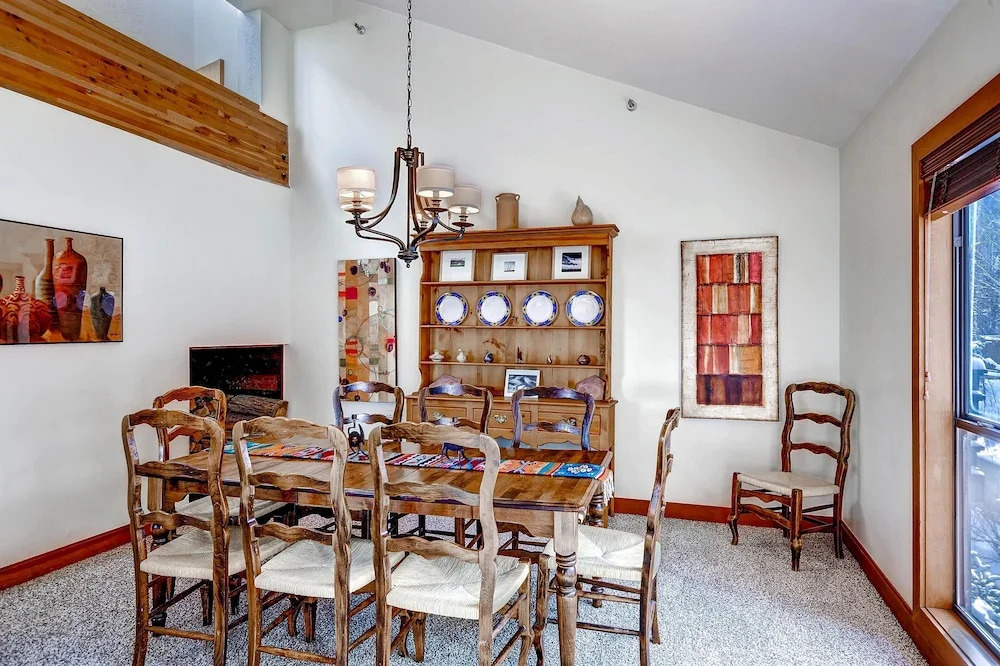 Silver Cliff Village 205