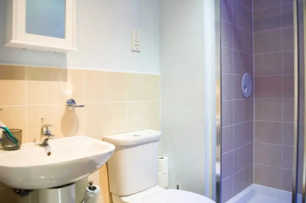 2 Bedroom Apartment in Edinburgh With Private Garden