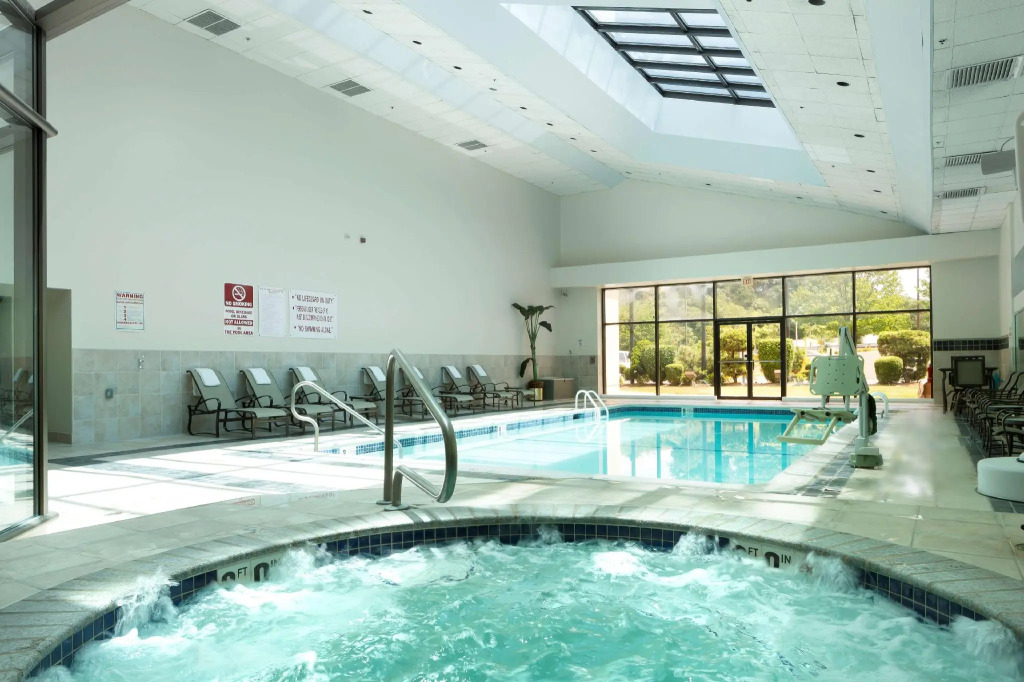 DoubleTree by Hilton Fort Lee/George Washington Bridge