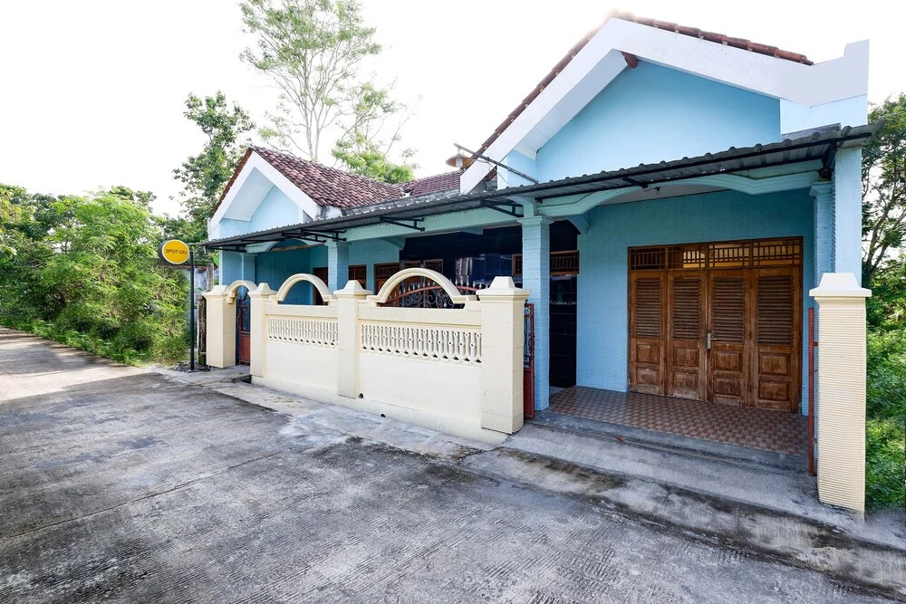 Griya Widya Syariah by OYO Rooms