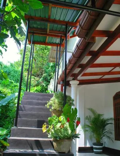 Sandaru Guest House