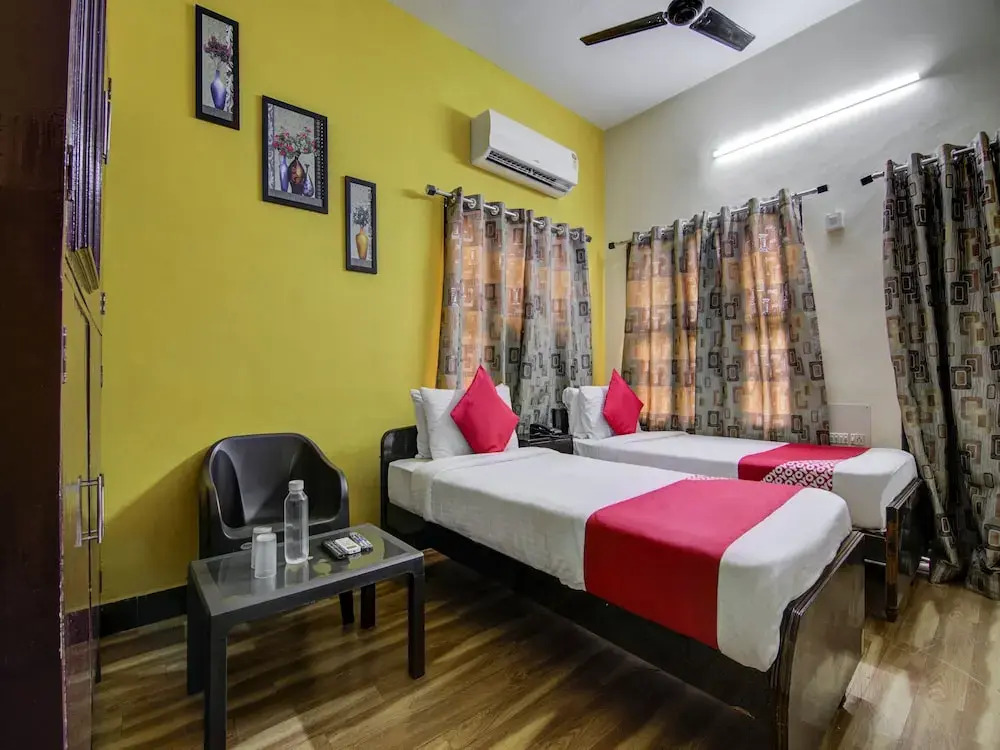 Sunrise Villas by OYO Rooms