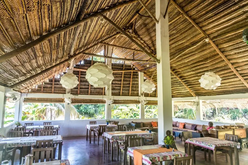 Moheli Laka Lodge