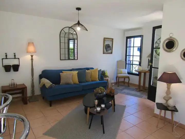 Beautiful ground floor 2 bedroom apartment