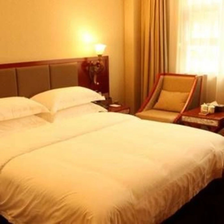 Qinglv International Hotel