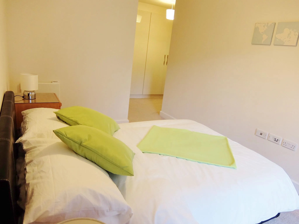 Serviced Apartments Colindale