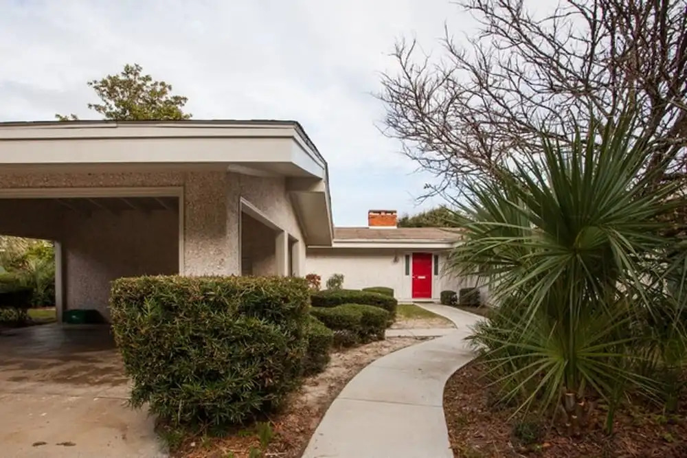 Roanoke by Jekyll Realty