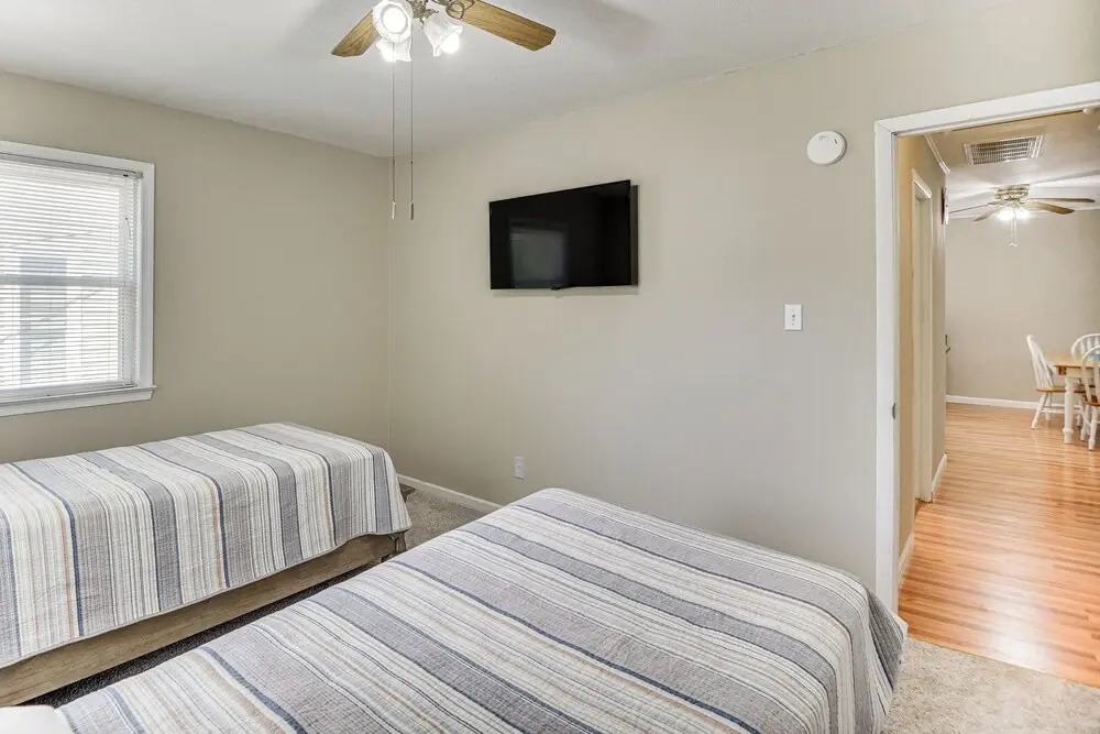 Pet-friendly Virginia Beach Abode w/ Deck & Grill!