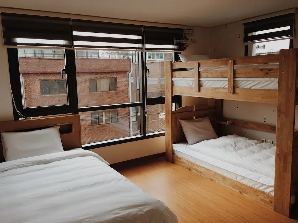 Seoul Crown 88 Guest House - Foreign Guests Only