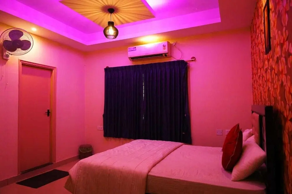 Urban Stay Adams Service Apartment