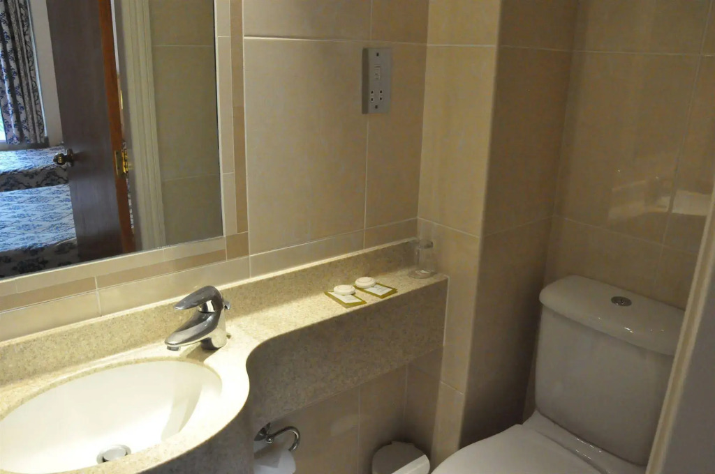 Olympic House Hotel