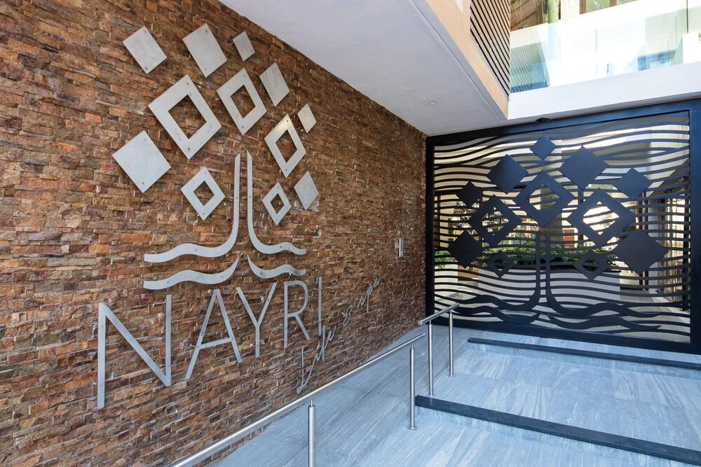 Condo Nayri 301