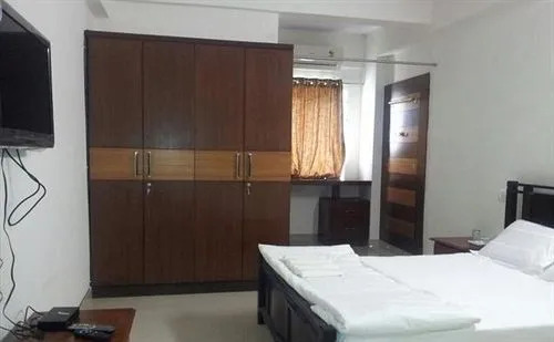 Swan Suites