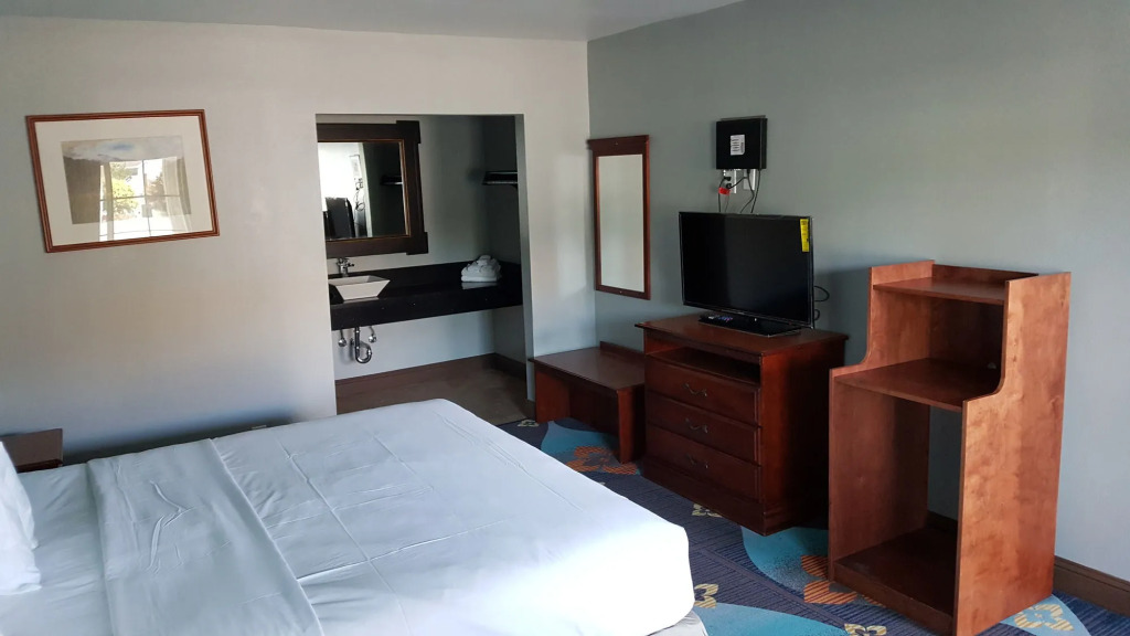 Fortuna Redwood Inn