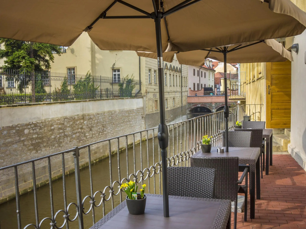 Pytloun Kampa Garden Hotel Prague