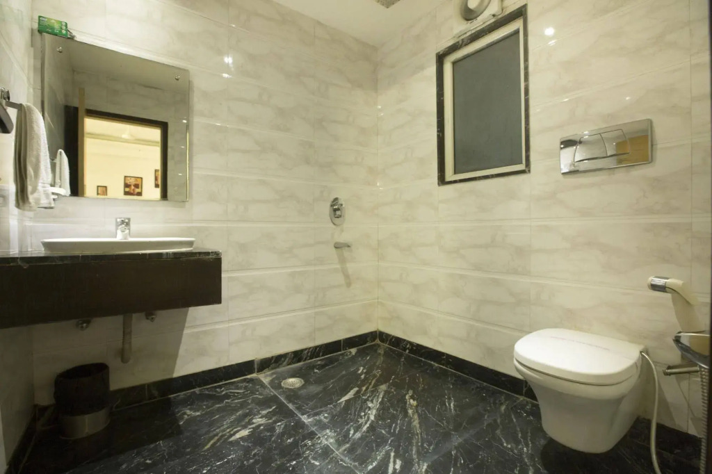 Hotel Krishna - By RCG Hotels Near Connaught Place