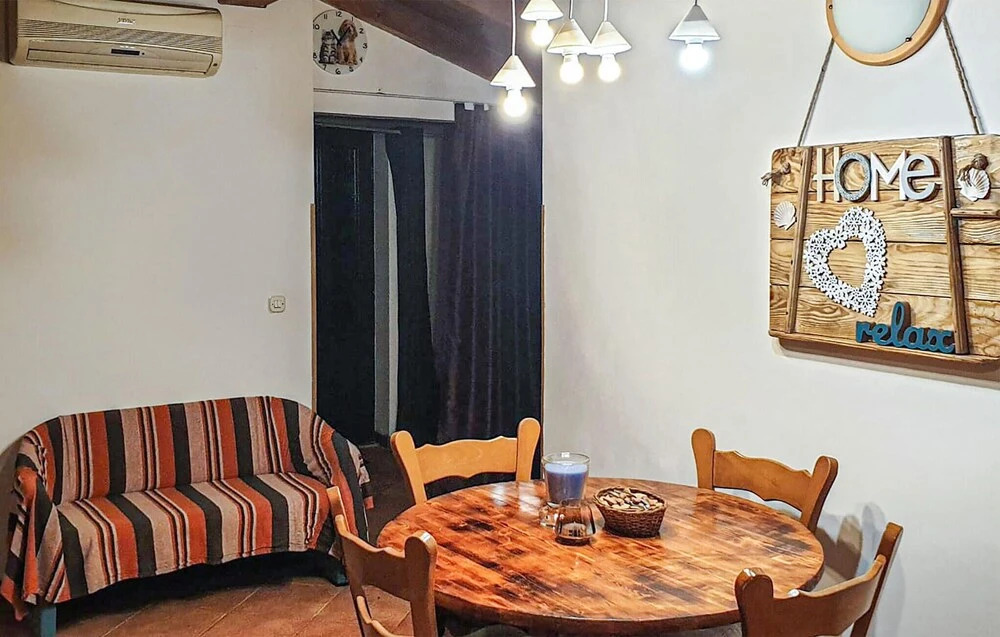 Nice Home In Kukci With Wifi