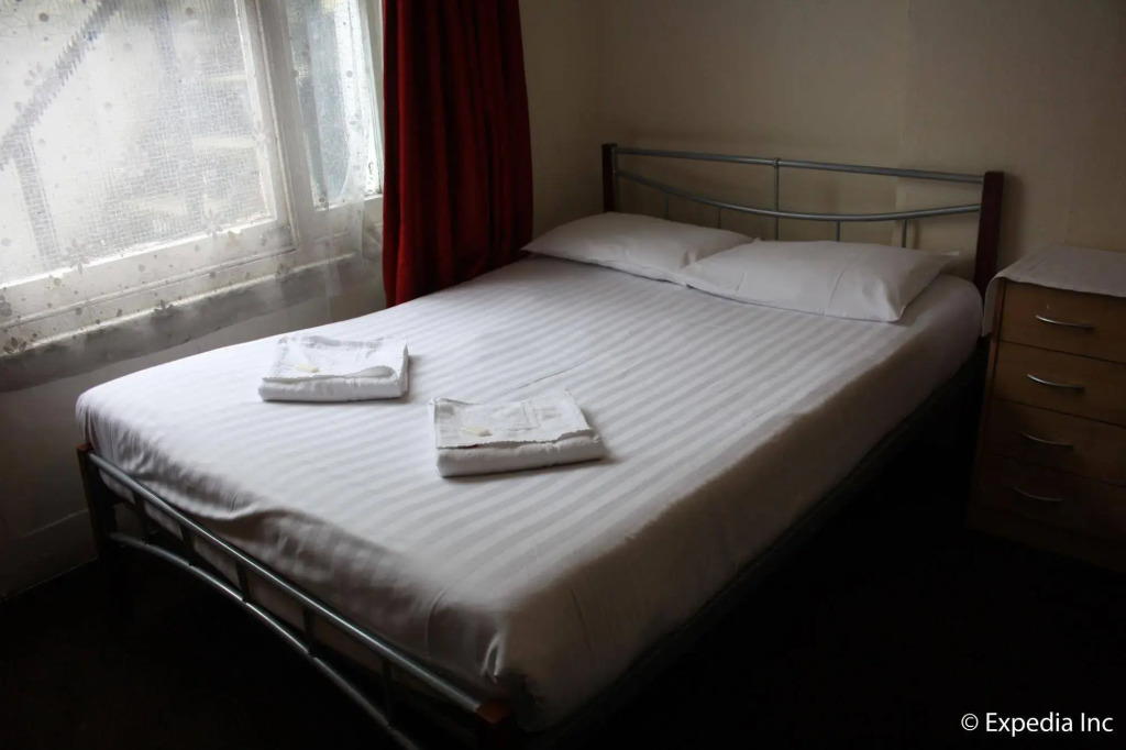 Daisy Hotel