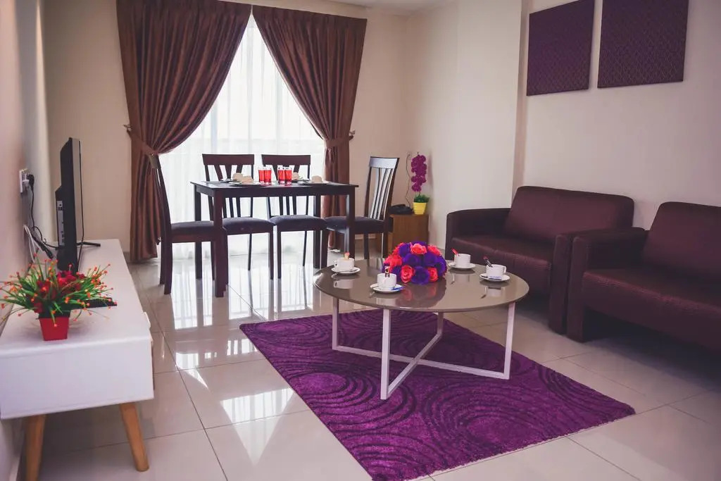 Aman Hills Hotel