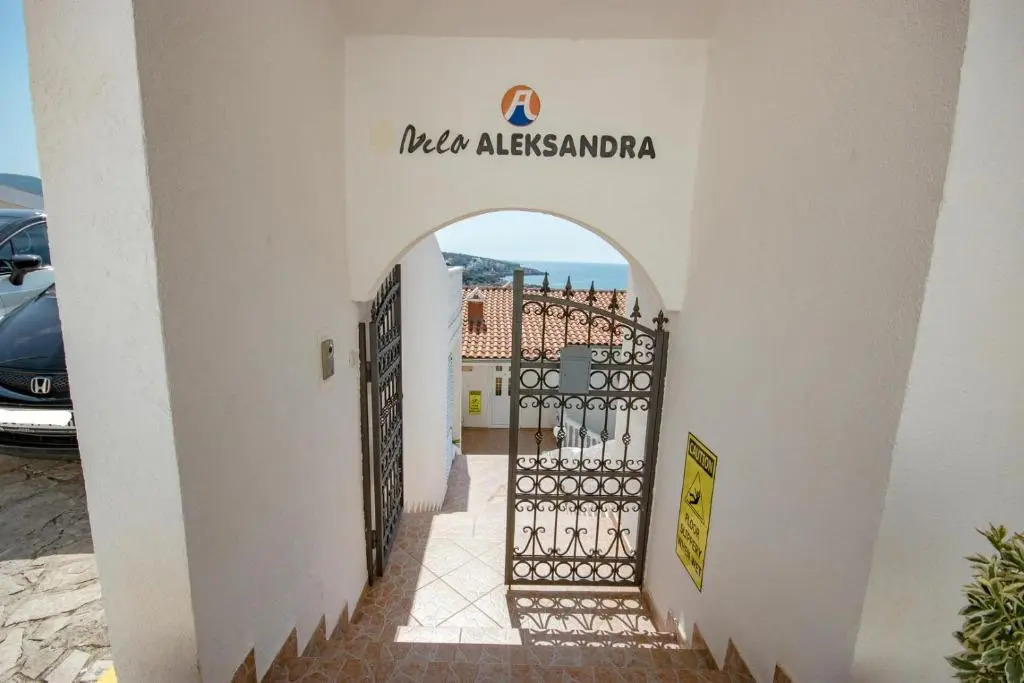 Aleksandra Apartments Utjeha