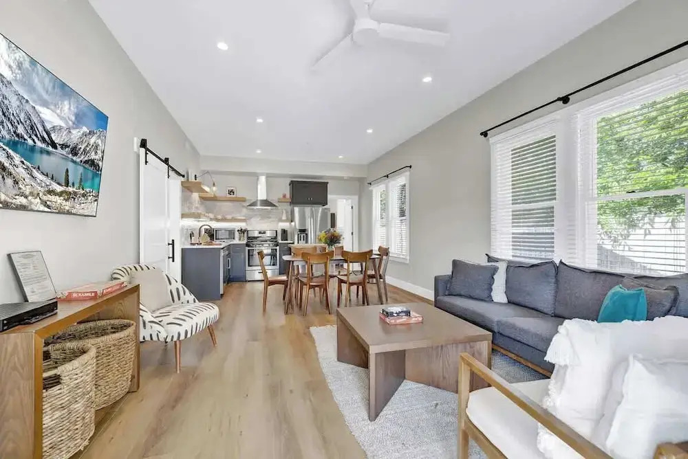The Grove-a Charming Cottage - 2 Blks to Main St