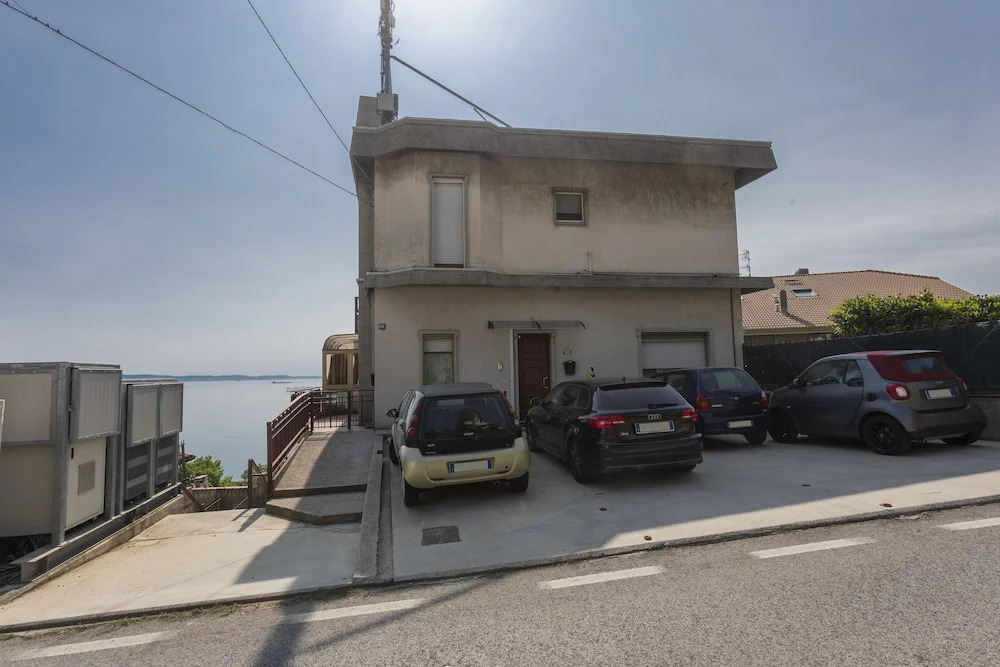 Strada del Friuli Sea View and Terrace