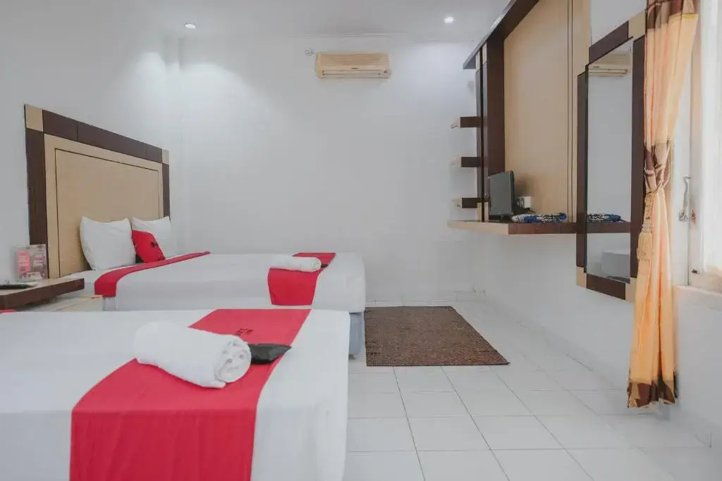 RedDoorz near RSUD Kolonel Abundjani Bangko
