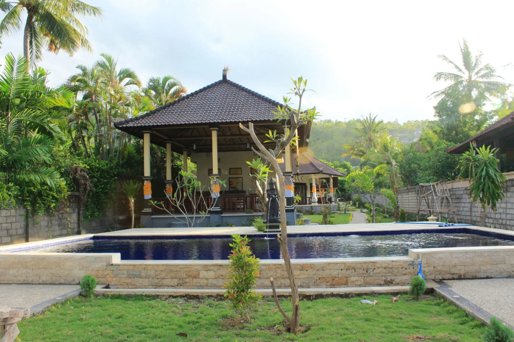 Bintang Beach Villa