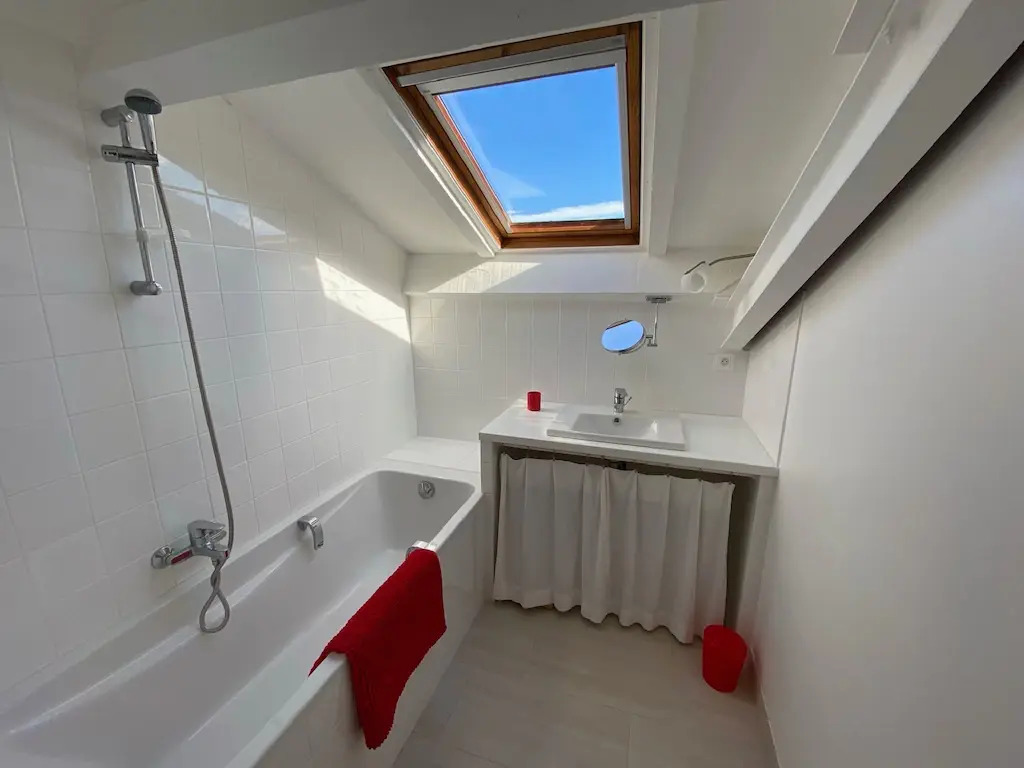 Attractive Villa in Banne with Private Swimming Pool