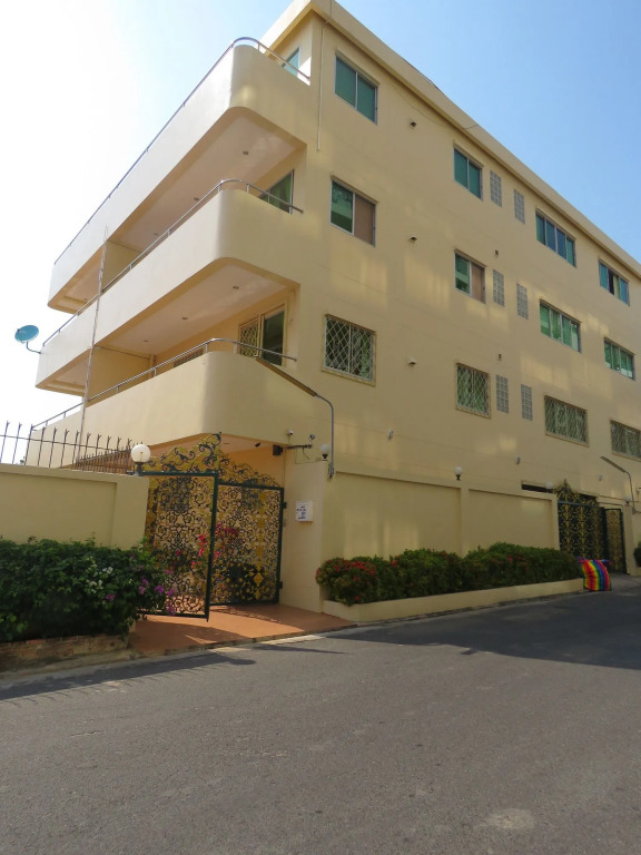 BUTTERFLY GARDEN BOUTIQUE RESIDENCE by Luxury View EX LG Apts and Villas, A Lifestyle Destination 1 to 3 bedroom units 110 to 190 sqmtr, 2 FULL Bathrooms, Rain shower, Complete kitchen, FREE Fast Fiber WIFI, 55" SMART TVs, 24-7 Staff, SPA BATH, FREE BBQ