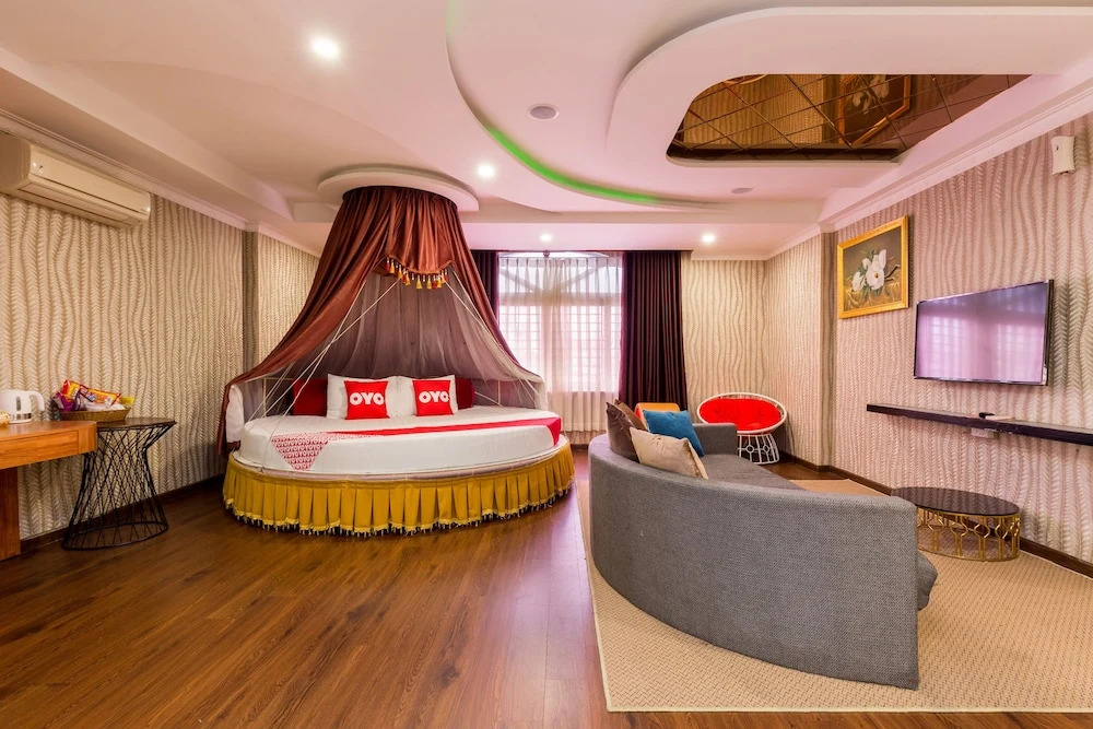 OYO 1108 Iboss Hotel
