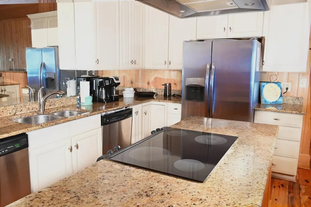 Kings Tide Up-Ste B - 6 Br Home