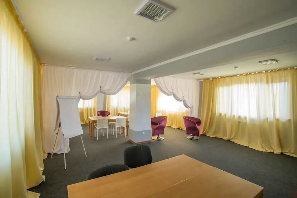 Urban Luxe Hotel