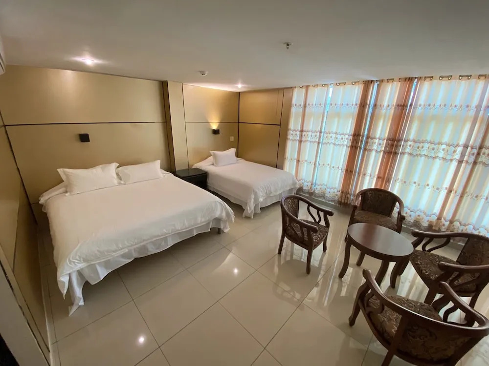Hotel F Sur Inn