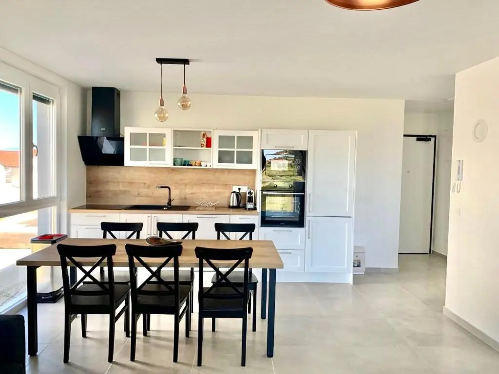 Brand new 3 bedroom apartment Inara G