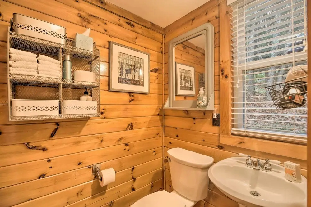Pet-friendly Adirondack Cabin w/ On-site Lake