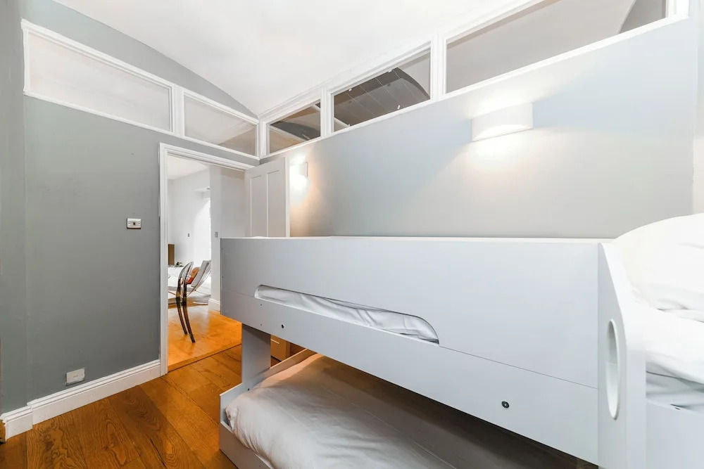 South-Kensington Apartment