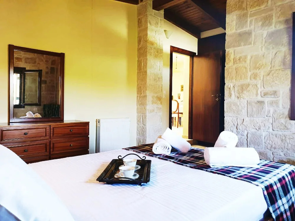 Traditional House Spectacular View near Heraklion