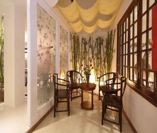 Aranya Hotel