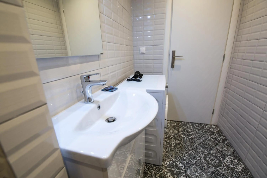 WHITE LUX APARTMENT FOR 2 vipgreece