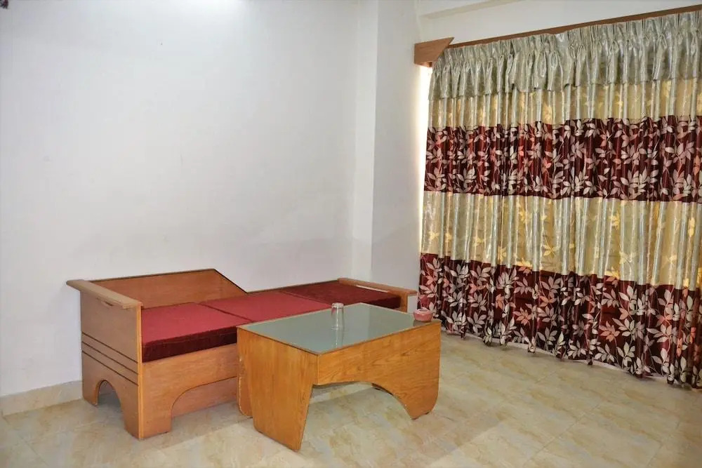 Hotel Pink Shore