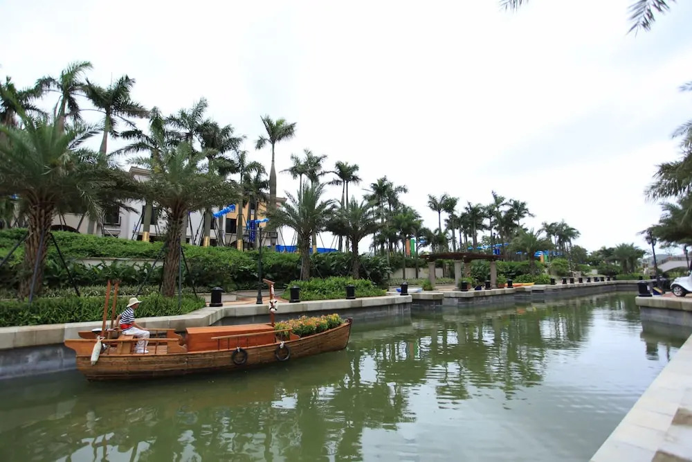 Shuangyue Bay Wehouse Hotel (Huidong Flagship)