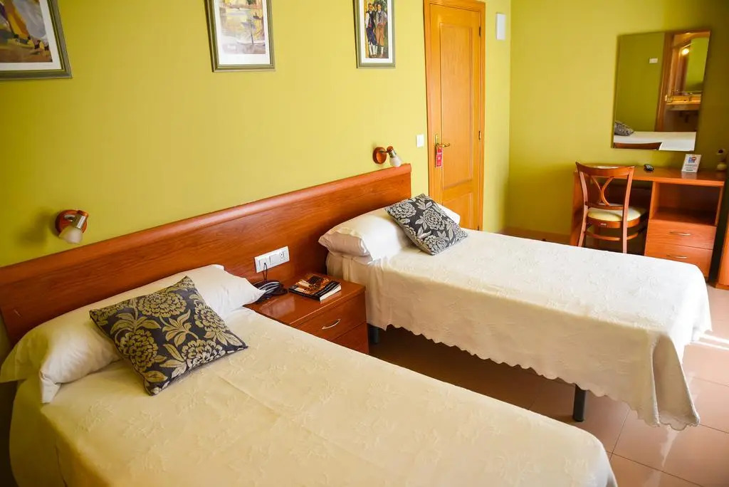 Hotel Dora