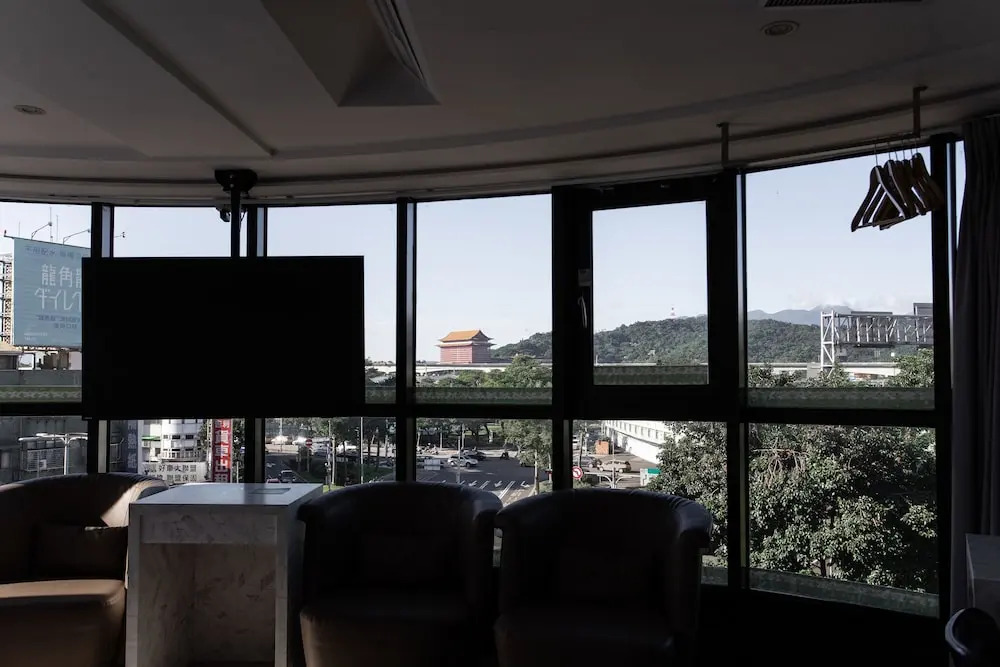 Hub Hotel - Songshan Airport Branch