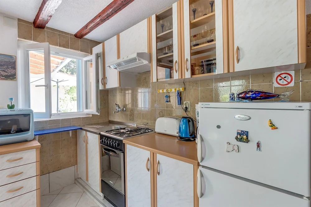 Apartments and Room Rukonic