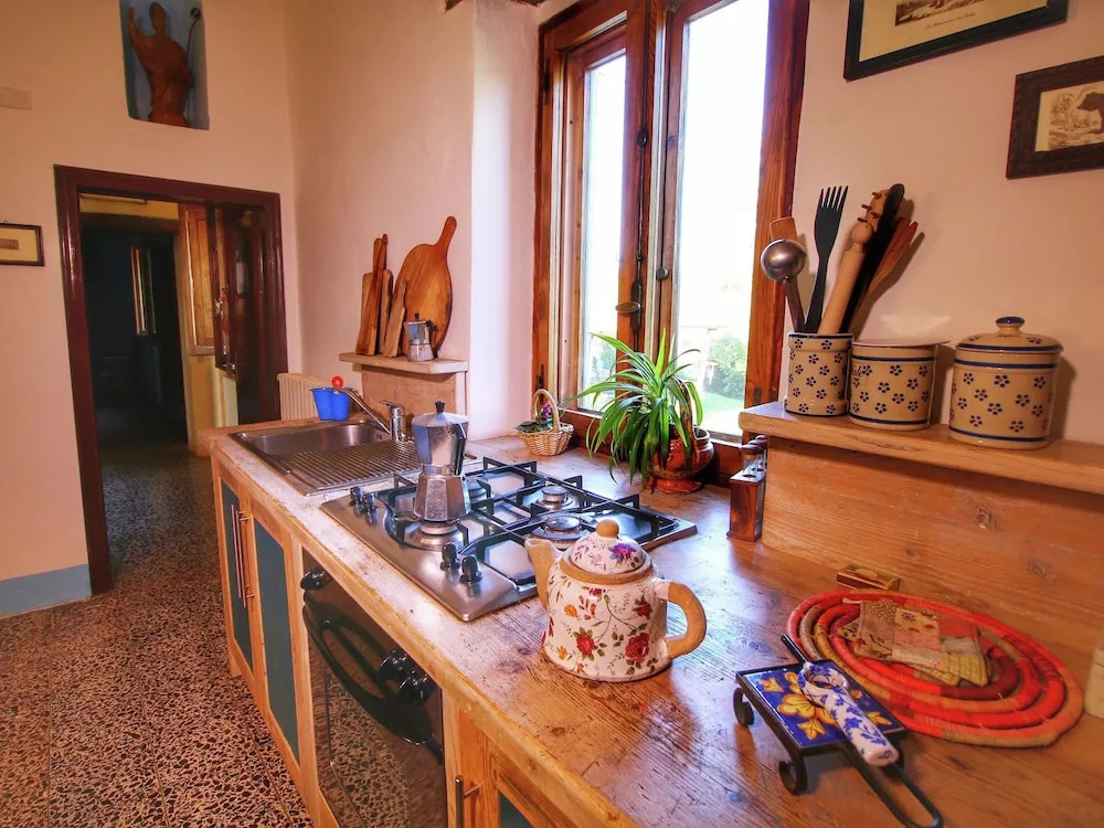 Holiday Home in Anghiari With Garden, Parking, Barbecue