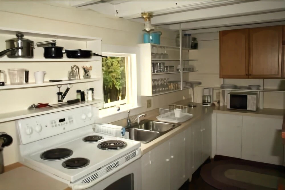 Murfey Cottage - Two Bedroom Home