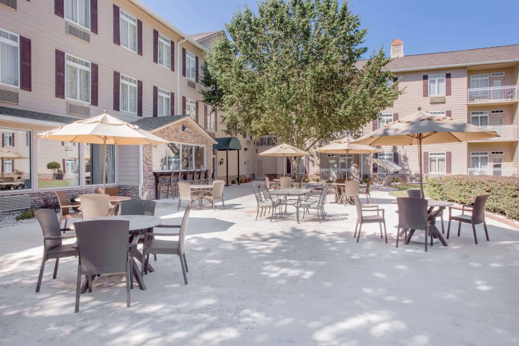 Hawthorn Extended Stay by Wyndham Conyers