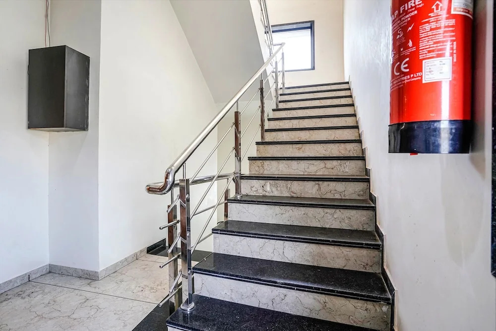 Fabhotel Prime Dumas